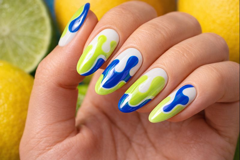 12 Irresistible Green Nail Designs That Define Spring and Summer Manicures 3 12 Irresistible Green Nail Designs That Define Spring and Summer Manicures