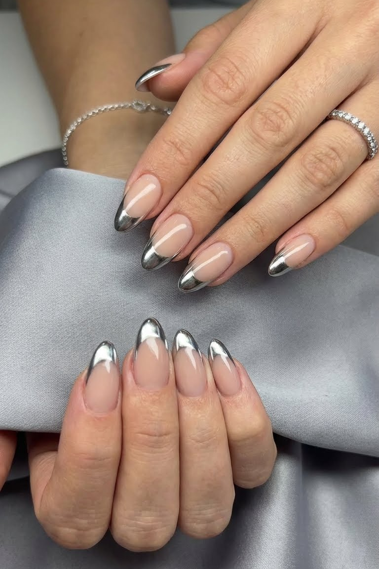 30 Elegant Chrome and Silver Nail Designs That Whisper Luxury 4 30 Elegant Chrome and Silver Nail Designs That Whisper Luxury