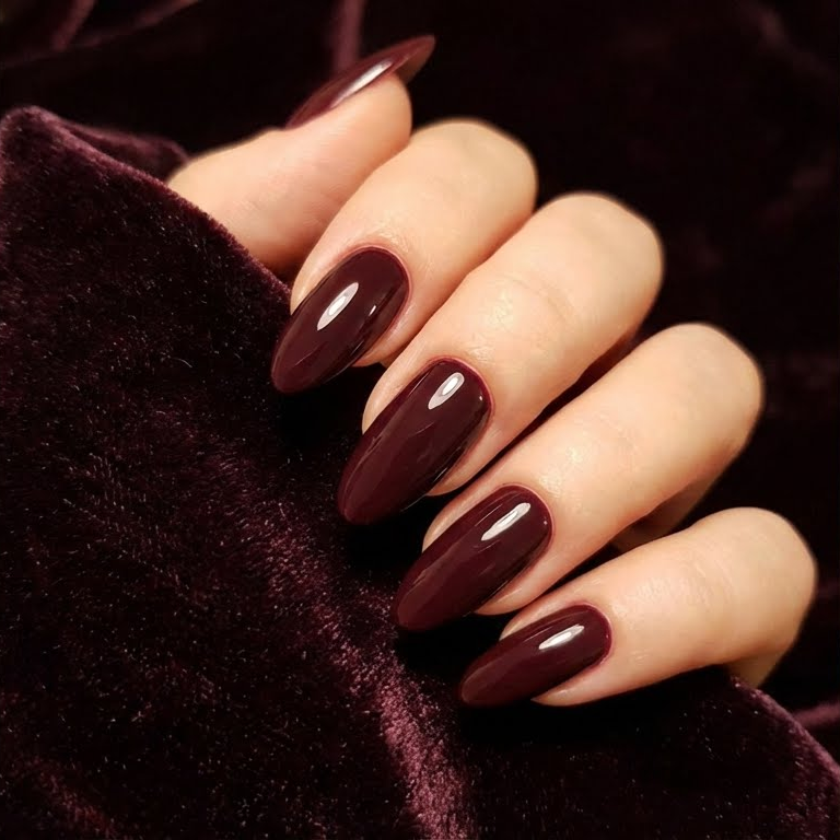 50+ Valentine’s Nail Designs to Obsess Over (From Minimalist to Bold)